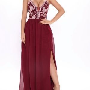 This is a medium 100% polyester dress bought from Fashionnova. Never worn.